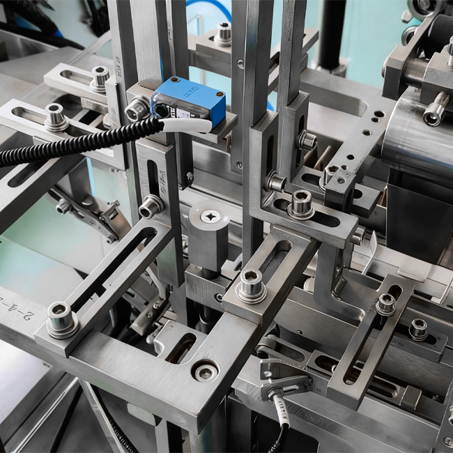 Vertical Cartoning Machine