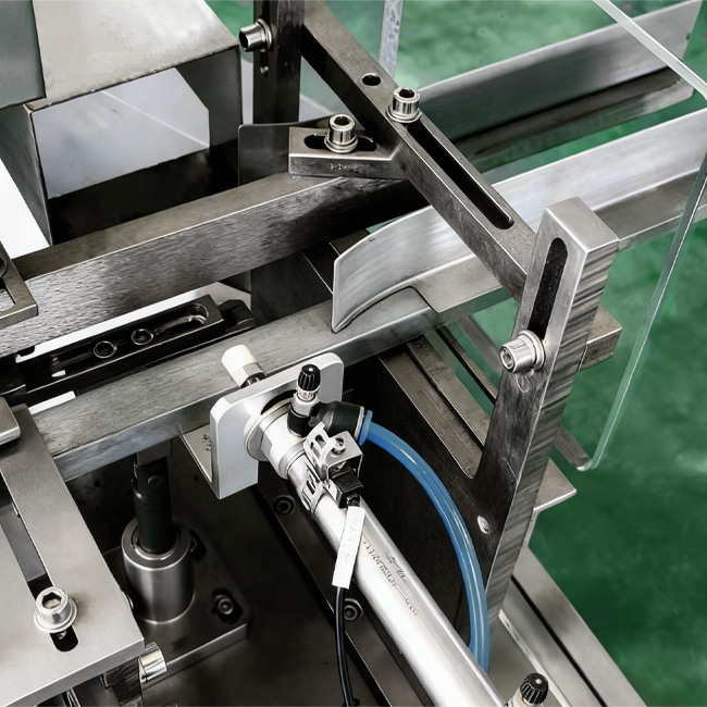 Vertical Cartoning Machine