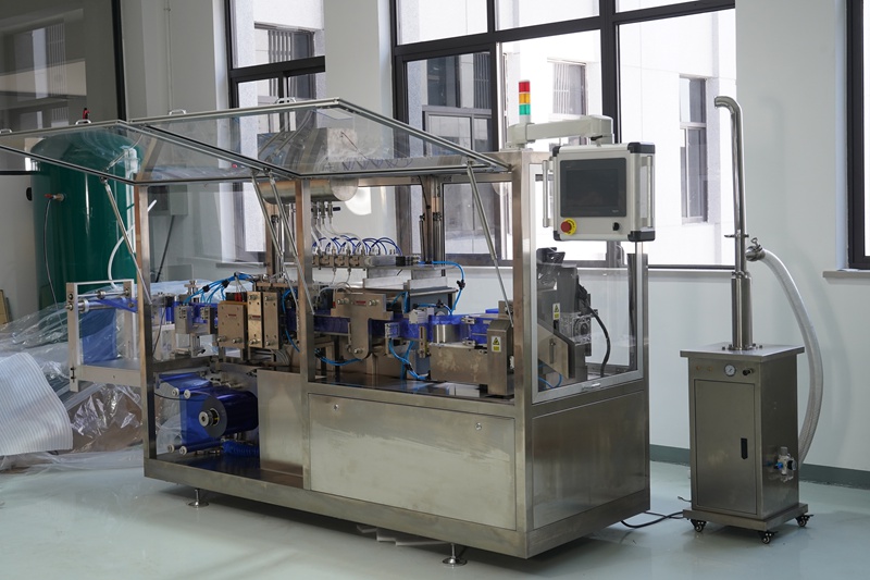 Plastic-Ampoule Filling Machine